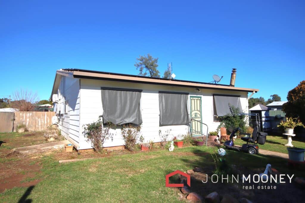 41 Waterview Street, Ganmain NSW 2702, Ganmain - Image 1