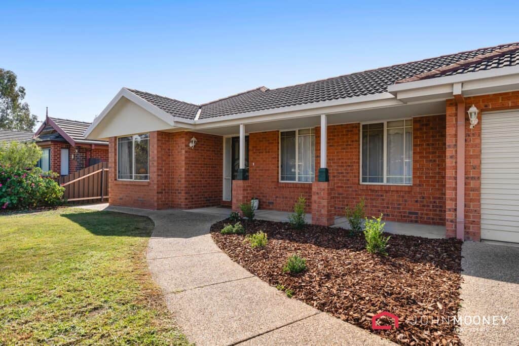 35 Lansdowne Avenue, Lake Albert NSW 2650, Lake Albert - Image 1