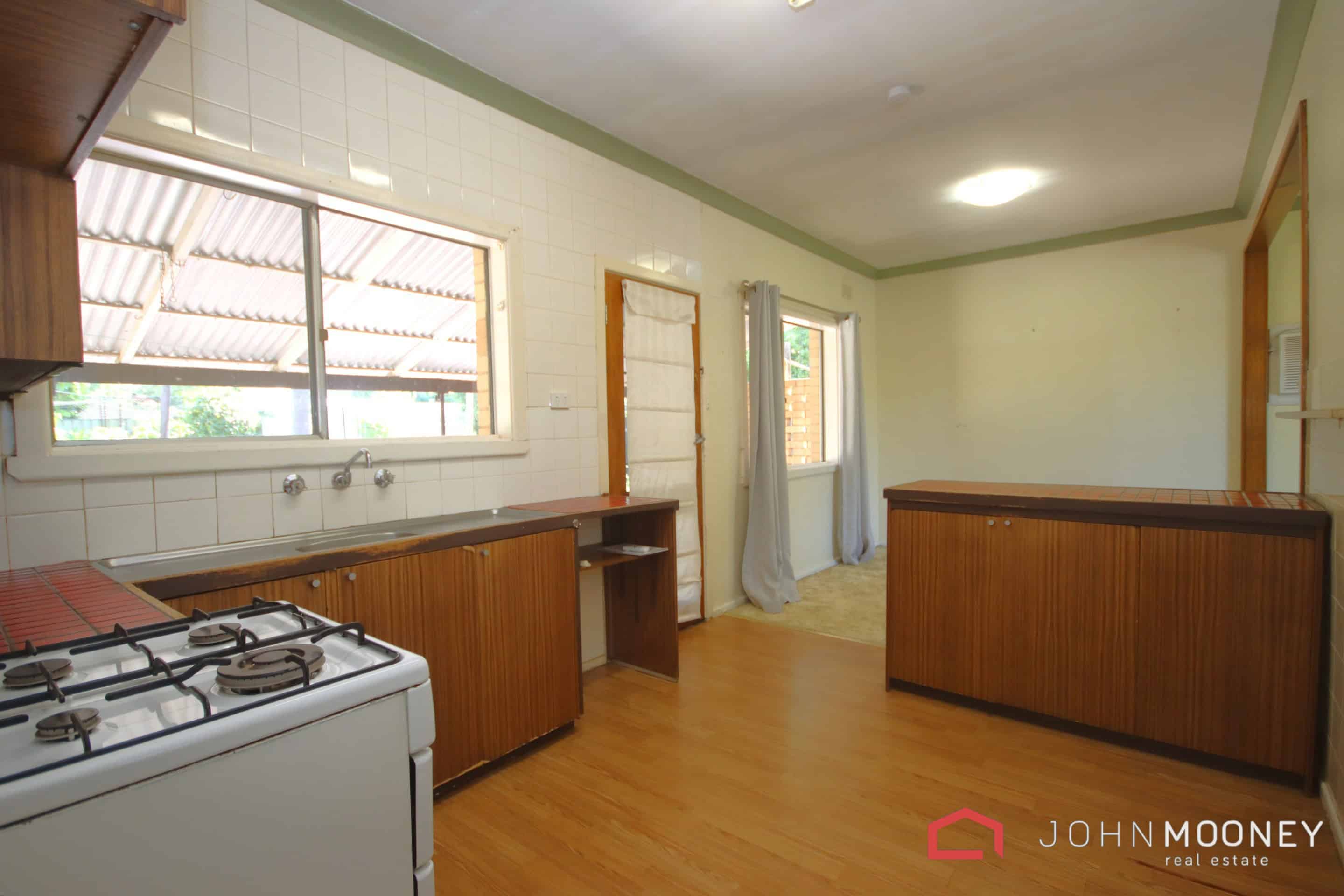 9 Ziegler Avenue, Kooringal - Image 1